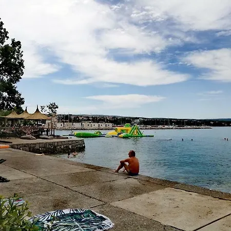 Apartment Tri Palme *